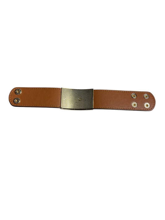 LV Bracelet Buckle Style